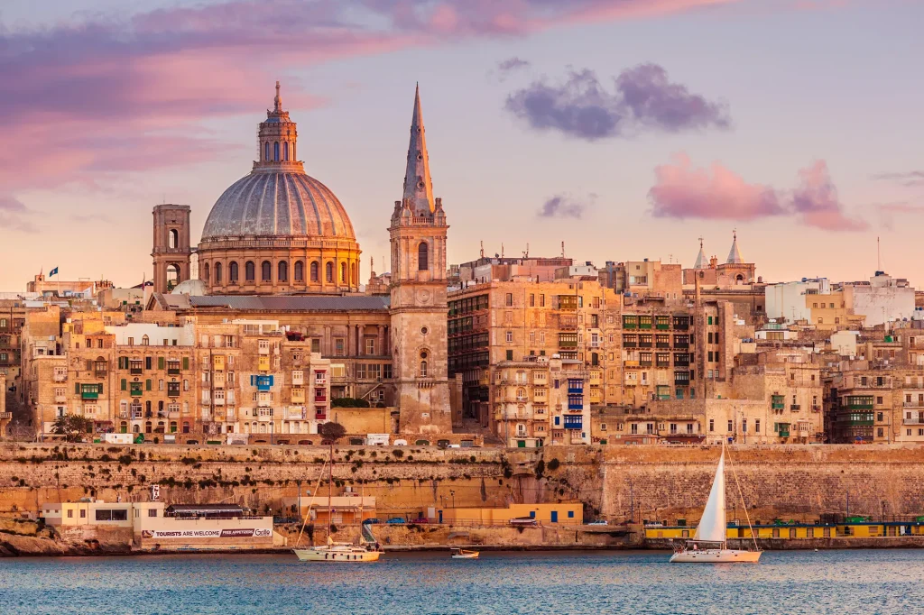 00 lede a travel guide to malta